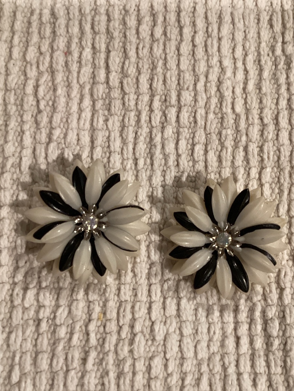 Coro Black and White Floral Petal Clip-On Earrings